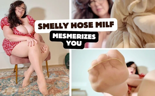 Kokulu külotlu çoraplı orta yaşlı seksi kadın seni büyüliyor