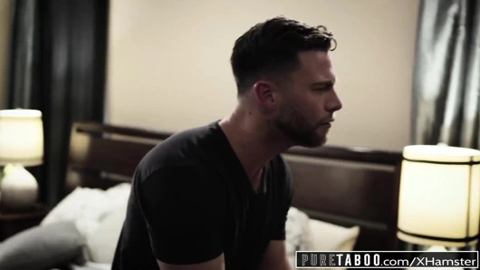 Saf tabu gia paige'in 2 üvey kardeşiyle ilk dp'si