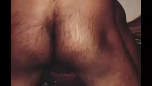 Bangla çift yatak odasında seks yapıyor birbirlerini seviyor ve sikişiyor