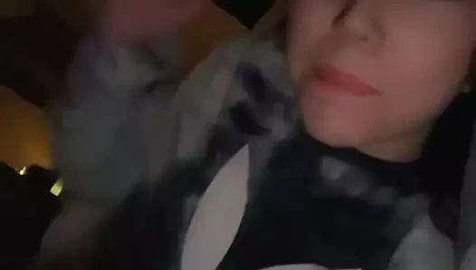 18 yaşındaki genç kız