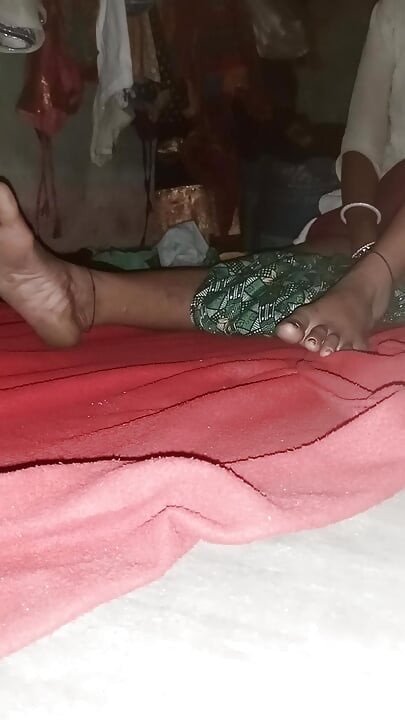 DESI CHUDAI, RAAT KO AAKE BHABI KO SULAYA AUR MAIN USSE CHOD DIYA