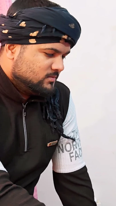 Hint Videosu. Hanımefendi hizmetçi Ramu ile sevişti ve onun amını yaladı. Desi Hintçe Ses | Bölüm 1