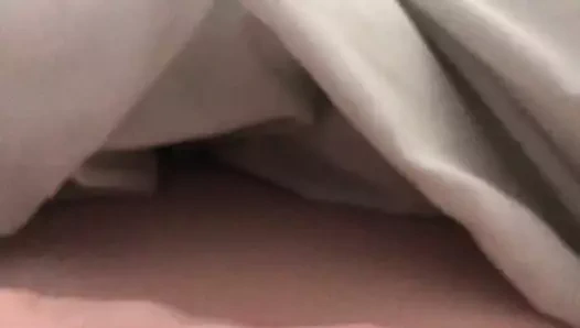 Sadece küçük bir meme ucu oyun klibi