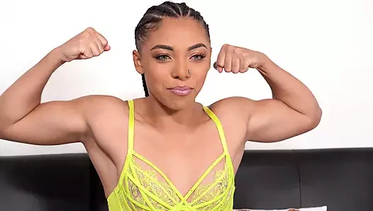 Döl seven bayan zerella skies porndude ile amcık sikişinin tadını çıkarıyor