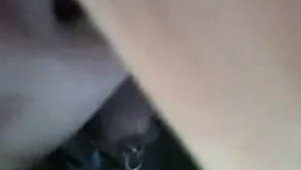 Naughtia lisa güpegündüz arabada benim meme emdi