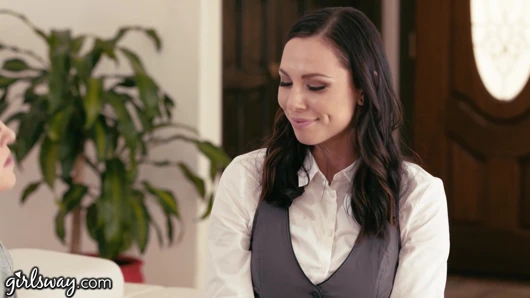 Girlsway olgun lezbiyen hediyeler aidra fox a power suit