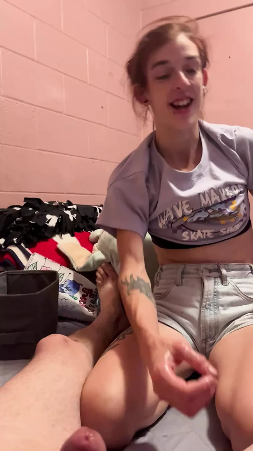 White girl sucks until it pops
