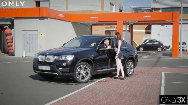 Neşeli Mia Evans zengin premium düzenleme sadece altın avcısı olduğu için yarağın tadını çıkarıyor