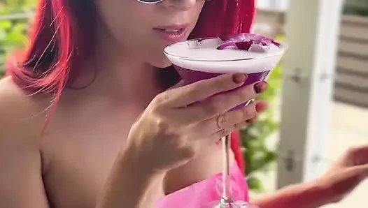 Kızıl saçlı zoey di giacomo sakso çekmeye hazır
