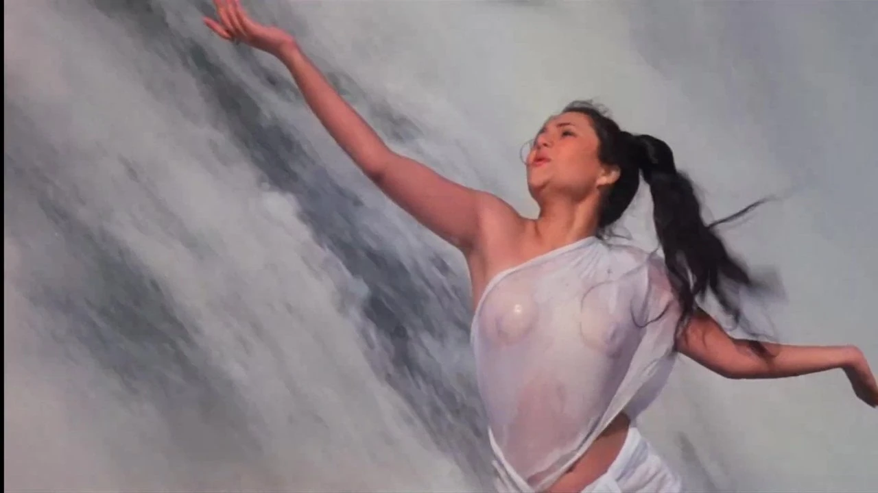 Bollywood Mandakini Raam Teri Ganga Maili