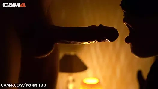 Amatör hatun mum ışığında yarak emiyor ve mastürbasyon yapıyor