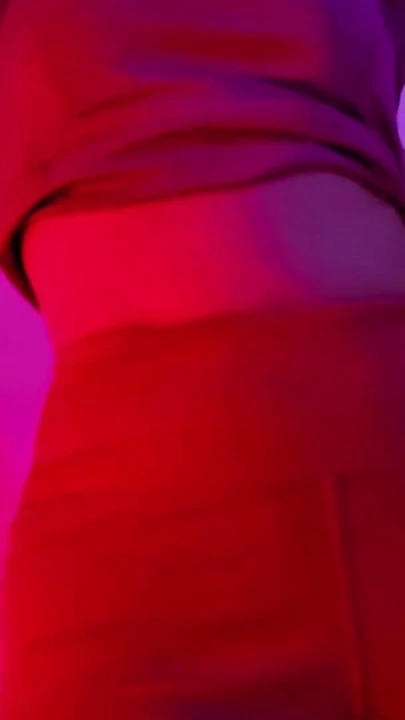 Muhtemelen bunu gizli spor salonu taytla azdırmamamalıyım | Klip 1