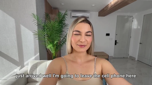 I have a date with a guy from Tinder and it goes better than planned... I didn't expect his huge cock