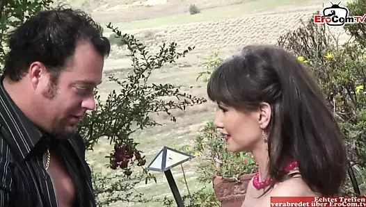 Busty esmer sürtük gets ona deldi kıllı kedi becerdin