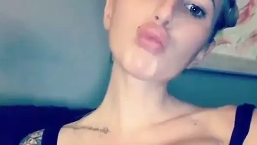 sadık köle arıyorum