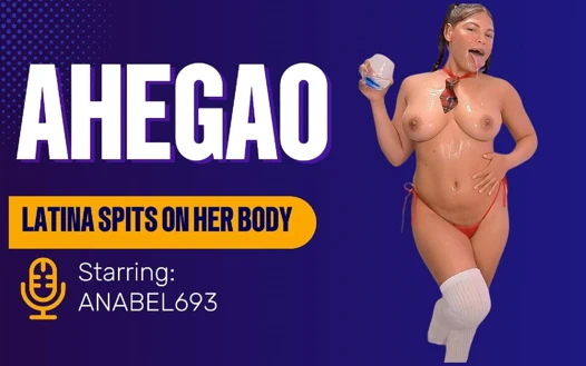 Ahegao Zevk yüzüm öyle ki, çıplak bedenim ağzım salya akıtarak ıslanıyor