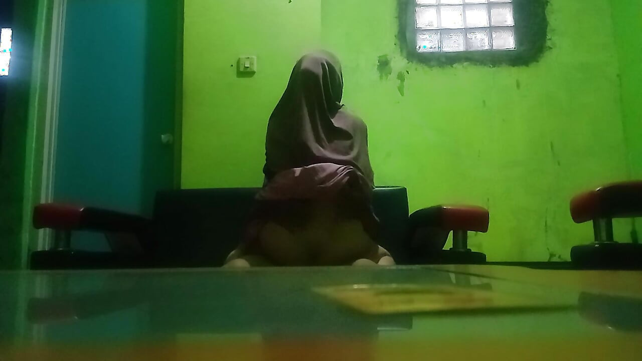 Üvey kuzenimin amcığı çok lezzetli.