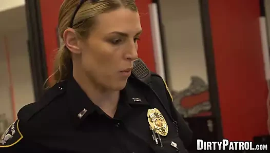 Kıvrımlı joslyn üçlü önce bbc ekleme oralled