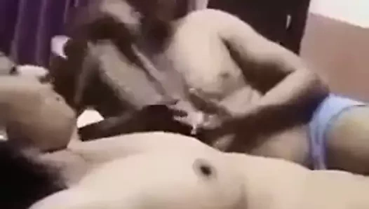 Seksi sıcak kız arkadaş becerdin içinde otel