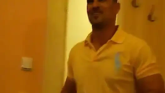 Mutlu sonla prezervatifsiz yağ masajı!