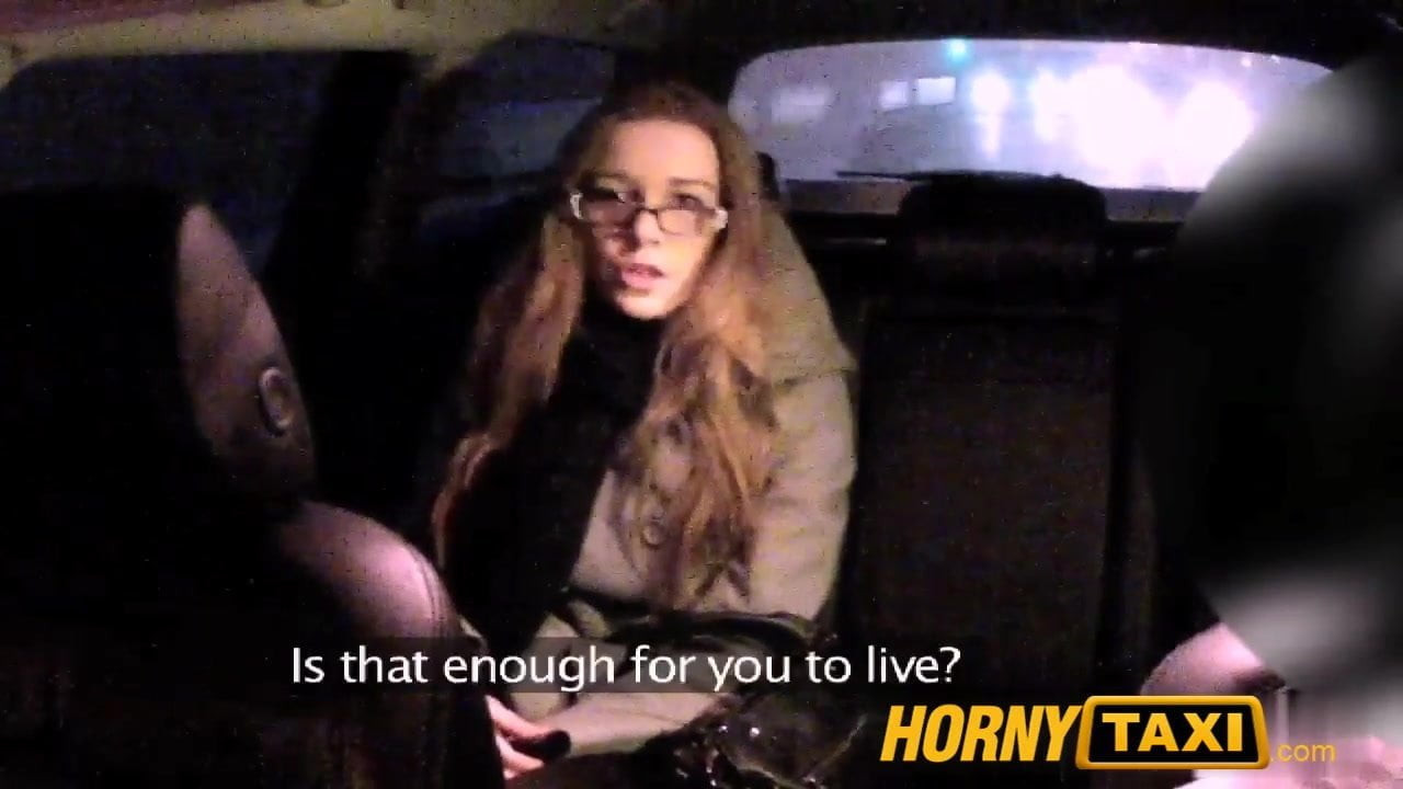 Hornytaxi tatlı ile gözlük sikikleri için rent money