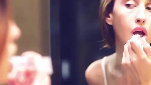 Aldatan üvey bu model her zaman sıcak anal seks için hazır