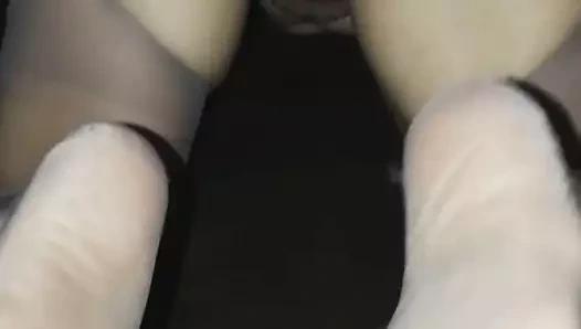 Ina verir bir footjob