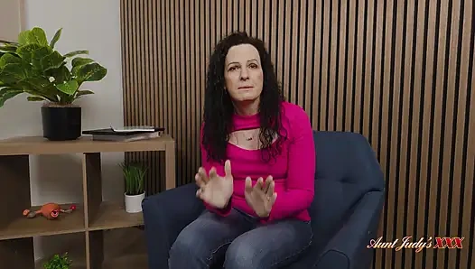 Auntjudysxxx - 58 yaşındaki olgun seks terapistin Beth Mckenna - özel tedavi bakış açısı