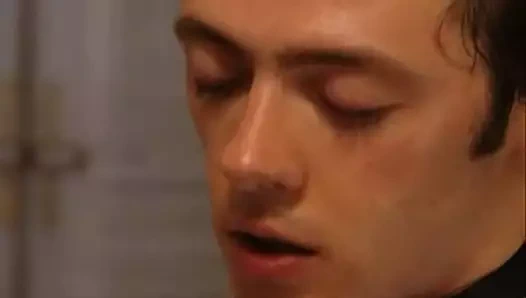 Db yüze boşalma 1984