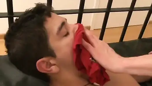 Sikişen patenci erkekler manulito schutz und bob moreno elementlerinde. Bu Berlinli piçler kavga ediyor, kokluyor, emiyor ve sikişiyor