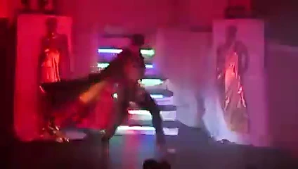 Sıcak striptizciler içinde canlı gösteriler 24