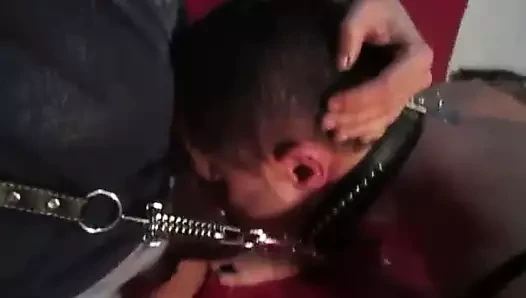 A ESPANHOLA A PREPARAR O MEU CARALHO PARA LEVAR NO CU