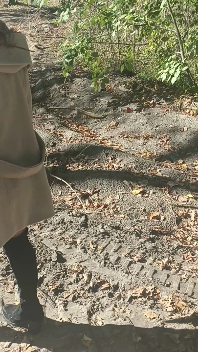 Jade shows off in the wood with the strangers | Clip 3