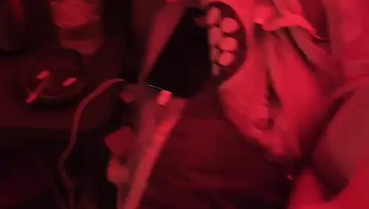 Maskeli baskın bakış açısı - beni sert emiyor, klitorisini bitiriyorum!