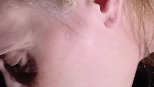 Headrietta: tatlı oral seks cenneti