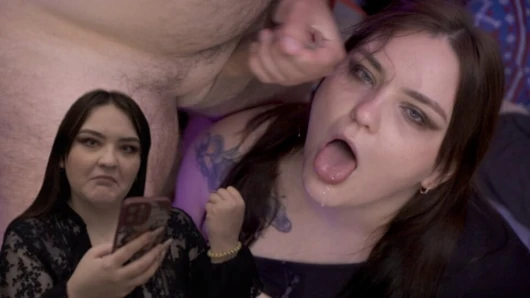 Porno hikayesi - tatil partisinde karım ağzına boşalıyor ve dölleniyor (halka açık, gavat)