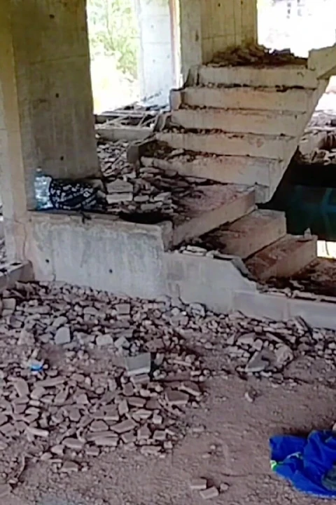 Tranzando ile iş arkadaşımla inşaat sahasında