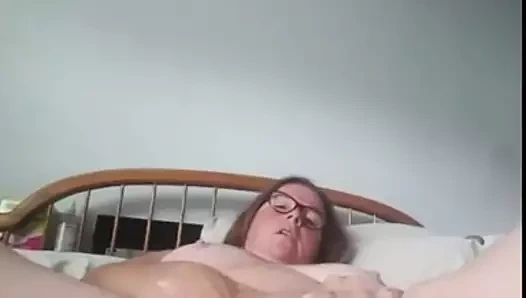 azgın mutlu adım anne