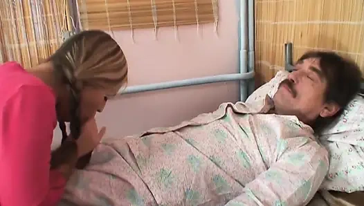 Genç sürtük sikiliyor