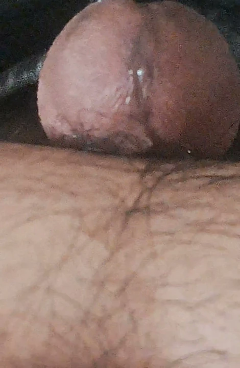 Sik ağlıyor