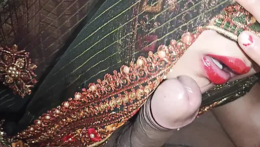 Yeni evli baldız toprağı şiddetle emdi, baldız arazinin suyunu içti.