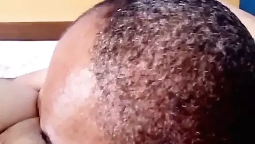 Lambendo a Buceta Gorda 13