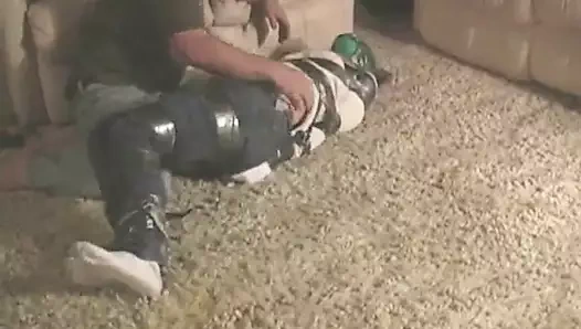 Başka bir koli bandı kaçış mücadelesi