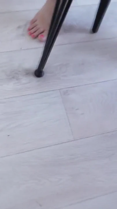 Orta yaşlı seksi kadın büyük memeli seks evde üvey oğul kalın amcık üvey anne, göğüslerini aldatan üvey anne | Klip 1