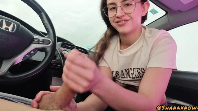 Yağmur fırtınası sırasında 4k oral seks