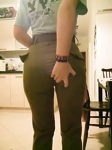 Slap that israeli ass