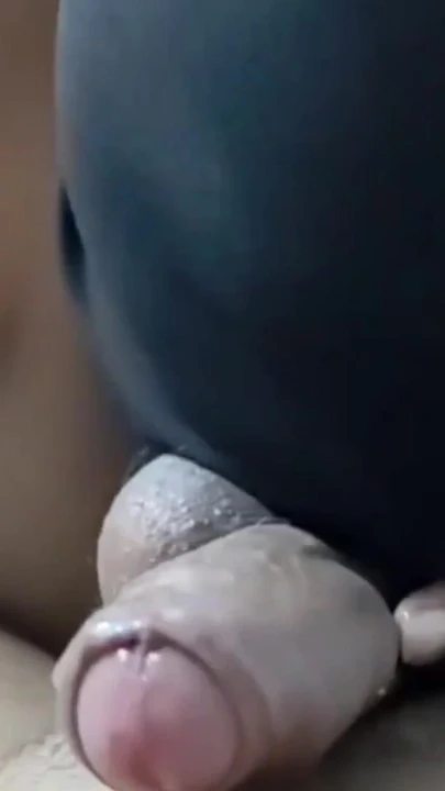 "Hintli desi kız arkadaşını çok sert sikiyor"