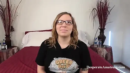 Çaresiz amatörler Lilith daha sert yarak için geri döndü