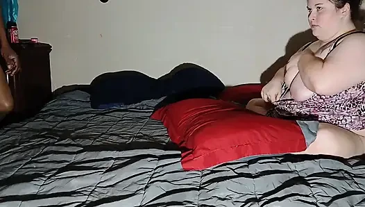 Pawg kalın göt yarak yalıyor