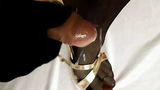 Ayak naylon çorapları boşalıyor